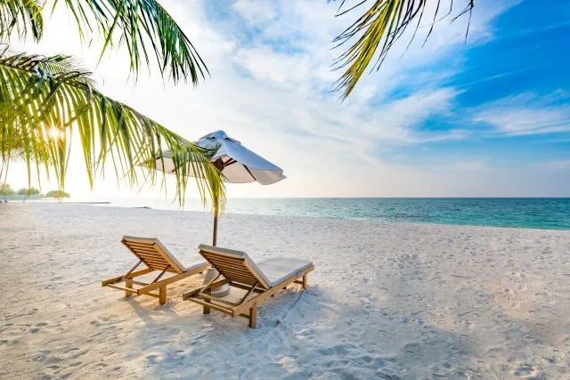 10 Days Classic Kenya Wildlife Safari & Beach Holiday